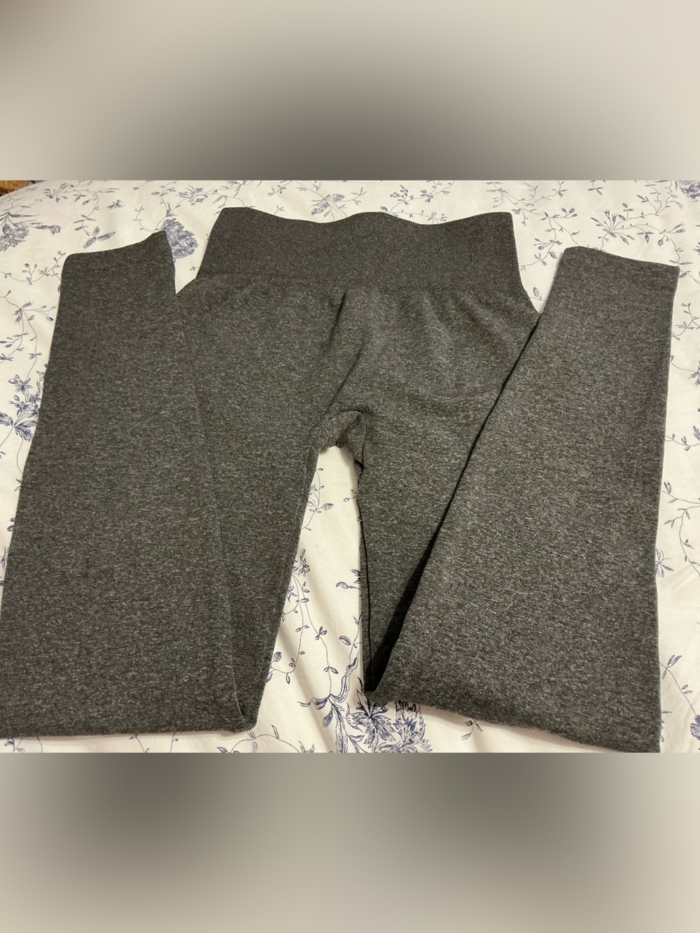 🎉3 for $20🎉 Streetwear Society Gray Lined Leggings